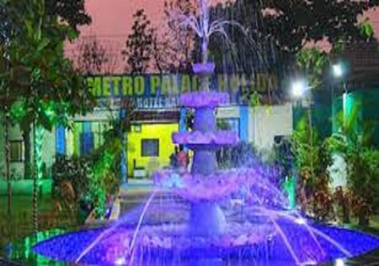 Hotel Metro Palace Resort Karjat Eksteriør bilde